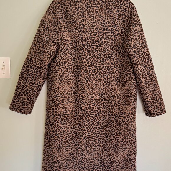 Leopard Car Coat -Winter 2024 - Picture 2 of 10